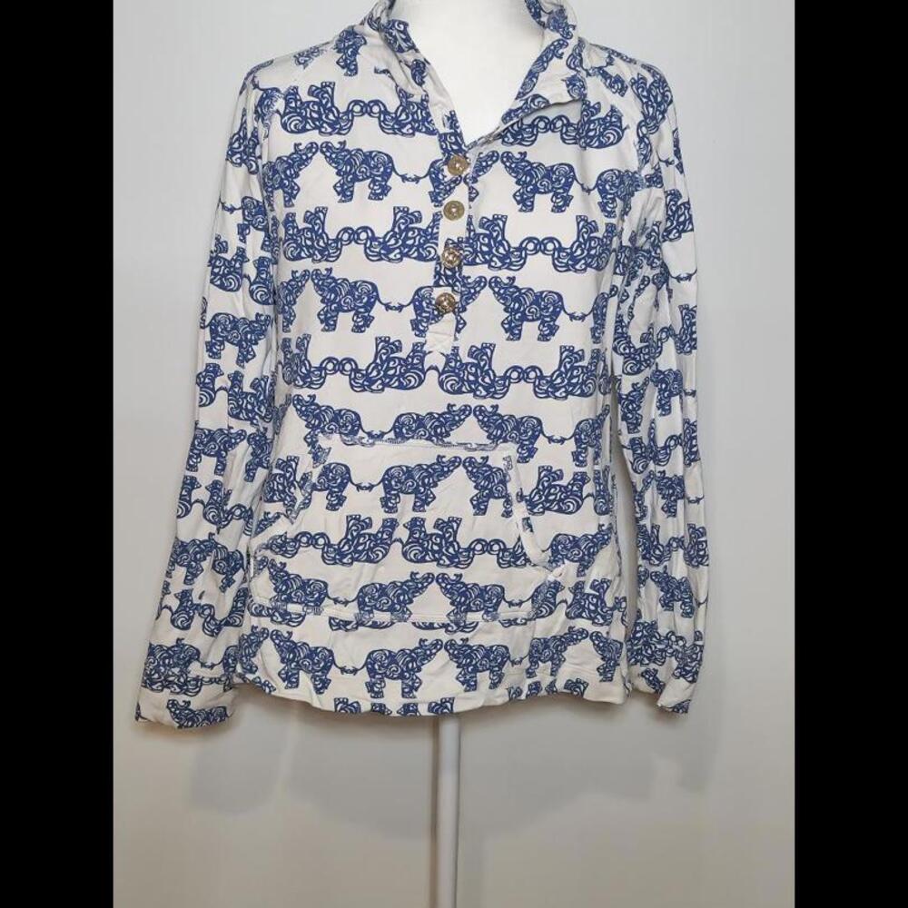Lilly Pulitzer Blue and White Elephant Patterned popover